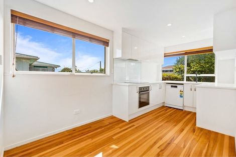 Photo of property in 20 Spencer Road, Pinehill, Auckland, 0632