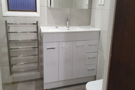 Photo of property in 20 Durham Street, Te Atatu Peninsula, Auckland, 0610