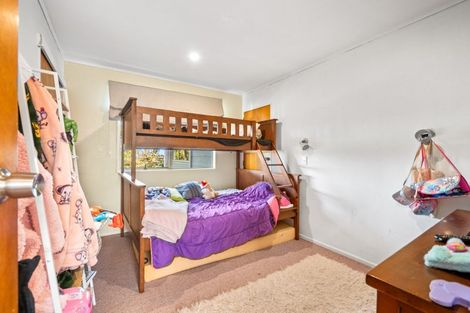Photo of property in 35- 37 Tokomaru Road, Tokomaru, Palmerston North, 4474
