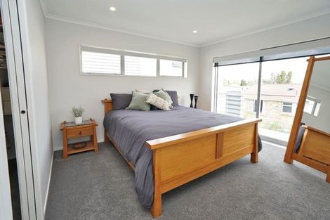Photo of property in 13u2 Crosher Place, Silverdale, Hamilton, 3216