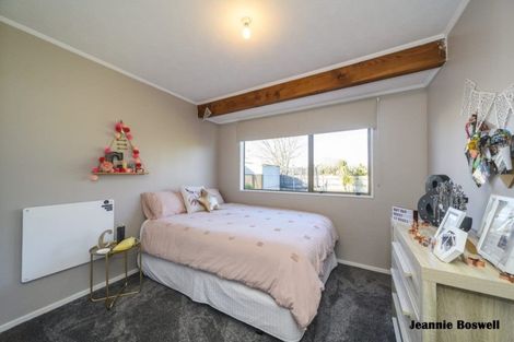 Photo of property in 66 Carter Crescent, Awapuni, Palmerston North, 4412