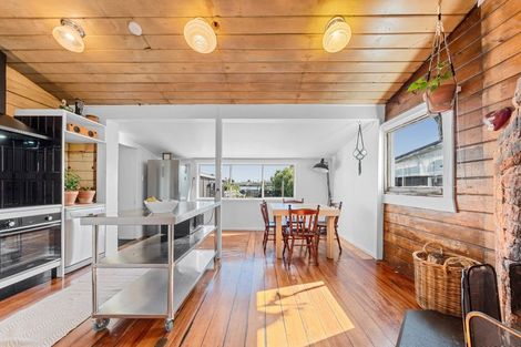 Photo of property in 163 Lemon Street, Strandon, New Plymouth, 4312