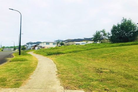 Photo of property in 9 Regis Park Drive, Pukekohe, 2120