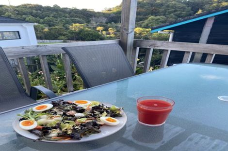 Photo of property in 1/13a Kitewao Street, Northcote, Auckland, 0627