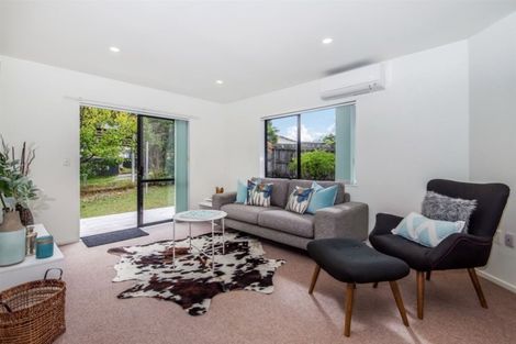Photo of property in 2/55 Seaview Road, Glenfield, Auckland, 0629