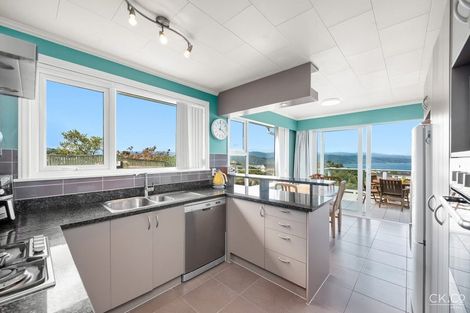 Photo of property in 21 Acacia Avenue, Maungaraki, Lower Hutt, 5010
