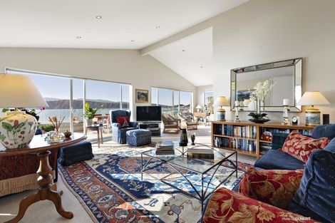 Photo of property in 4/279 Karaka Bay Road, Karaka Bays, Wellington, 6022