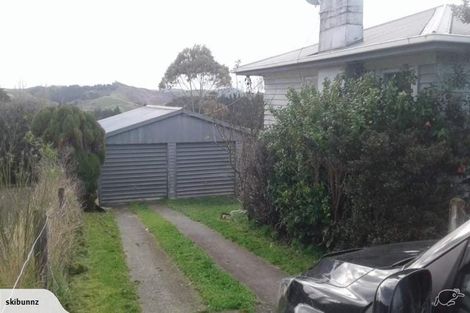 Photo of property in 50 Gorge Road, Maungaturoto, 0520