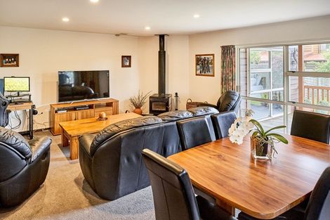 Photo of property in 3 Musket Lane, Whitby, Porirua, 5024
