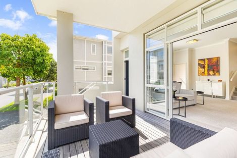 Photo of property in 16 Parkside Drive, Orewa, 0931