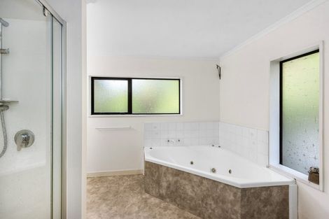 Photo of property in 212 Grahams Road, Burnside, Christchurch, 8053