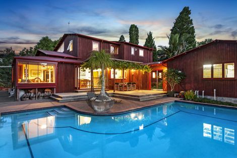 Photo of property in 161 Atkinson Road, Titirangi, Auckland, 0604