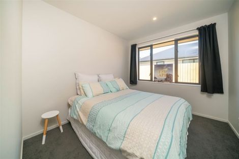 Photo of property in 22 Newman Road, Rolleston, 7614