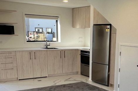 Photo of property in 10/231u Marine Parade, Seatoun, Wellington, 6022