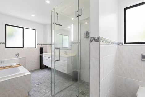 Photo of property in 330 Gun Club Road, Pukekohe, 2676