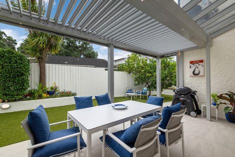 Photo of property in 2/14 Sanders Avenue, Takapuna, Auckland, 0622