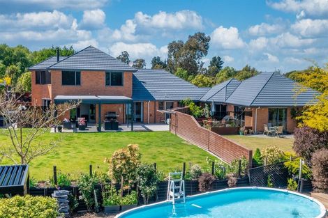 Photo of property in 66 Queens Avenue, Waikuku Beach, 7402