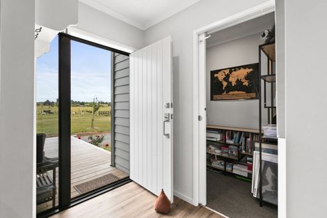 Photo of property in 64 Farm Road, Waipukurau, 4284