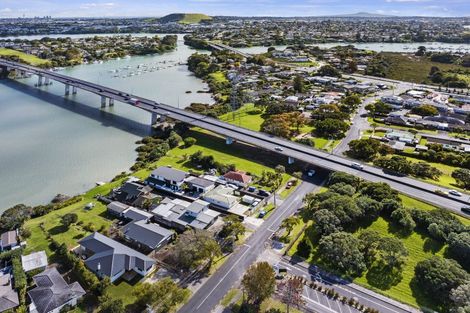 Photo of property in 21 Millen Avenue, Pakuranga, Auckland, 2010