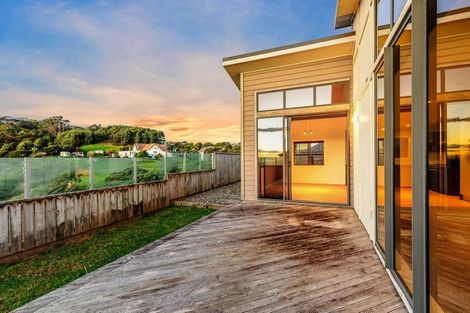 Photo of property in 26 Aspiring Terrace, Aotea, Porirua, 5024