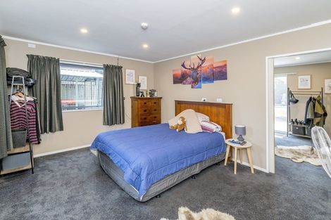 Photo of property in 14 Quinn Road, Levin, 5510