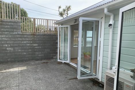 Photo of property in 16a Florence Street, Newtown, Wellington, 6021