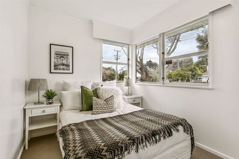 Photo of property in 29 Woodside Road, Massey, Auckland, 0614