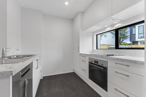 Photo of property in 66d Royal View Road, Te Atatu South, Auckland, 0610