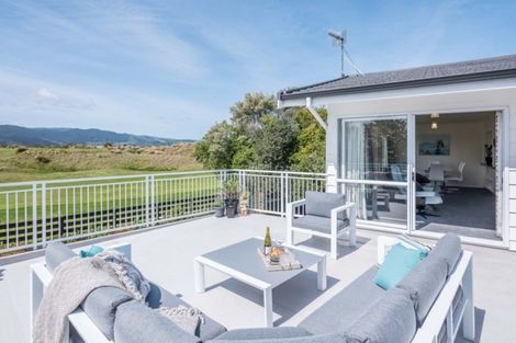 Photo of property in 50 Golf Road, Paraparaumu Beach, Paraparaumu, 5032