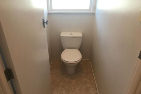 Photo of property in 41 Rimutaka Place, Titirangi, Auckland, 0604