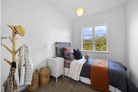 Photo of property in 9d Paynters Avenue, Strandon, New Plymouth, 4312
