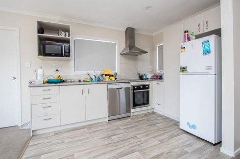 Photo of property in 9u2 Heath Street, Saint Andrews, Hamilton, 3200