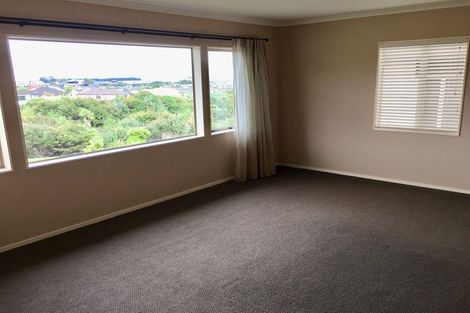 Photo of property in 98 Cyril French Drive, Flat Bush, Auckland, 2016