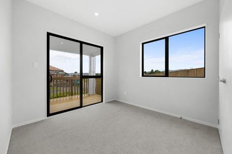 Photo of property in 4 Wild Flower Way, Karaka, Papakura, 2113
