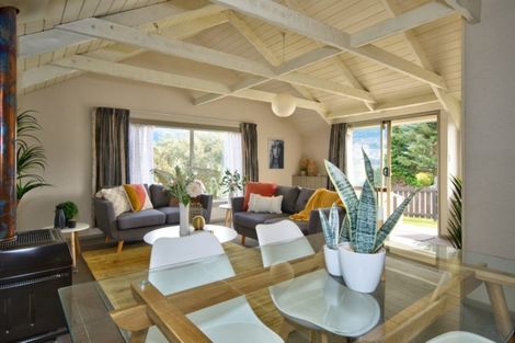 Photo of property in 49 Oregon Drive, Kelvin Heights, Queenstown, 9300