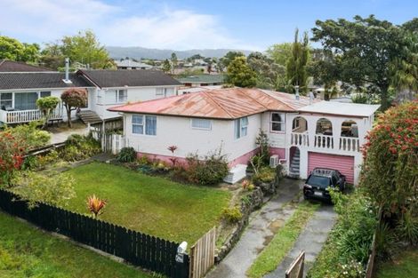 Photo of property in 27 Sunvue Road, Glen Eden, Auckland, 0602