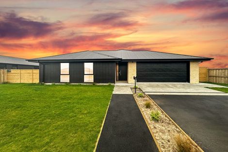 Photo of property in 14 Nirmal Way, Rolleston, 7614