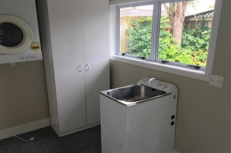 Photo of property in 1 River Road, Te Atatu Peninsula, Auckland, 0610