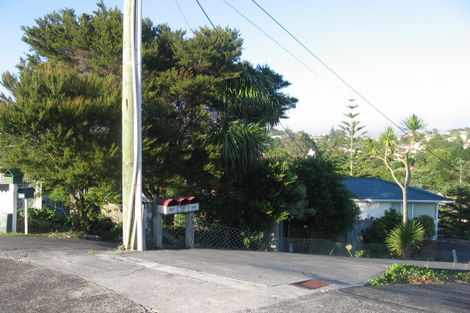 Photo of property in 1/26 Merton Avenue, Glenfield, Auckland, 0627