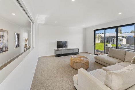 Photo of property in 6 Safre Place, Mapua, 7005
