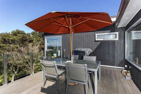 Photo of property in 58 Kopiko Road, Titirangi, Auckland, 0604