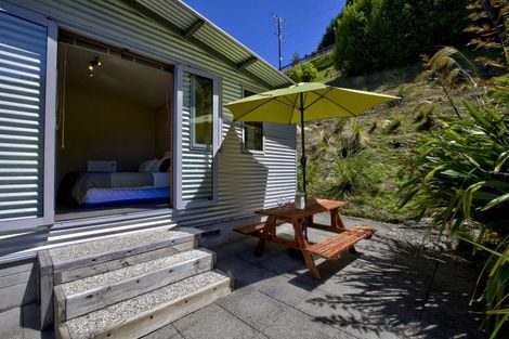 Photo of property in 12a Sainsbury Road, Fernhill, Queenstown, 9300