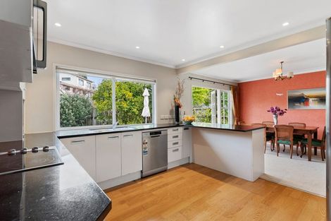 Photo of property in 6 Adonis Place, Half Moon Bay, Auckland, 2012