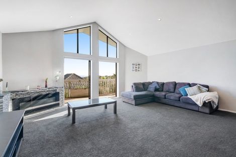 Photo of property in 105 Alec Craig Way, Gulf Harbour, Whangaparaoa, 0930