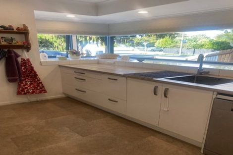 Photo of property in 37 Park Road, West End, Palmerston North, 4412