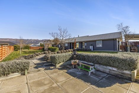 Photo of property in 44 Missy Crescent, Mount Pisa, Cromwell, 9383