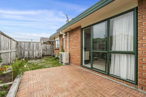 Photo of property in Miramar Villas, 22/3u Byron Street, Miramar, Wellington, 6022