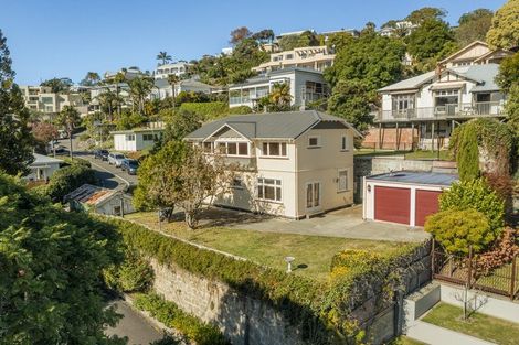Photo of property in 33 Seapoint Road, Bluff Hill, Napier, 4110
