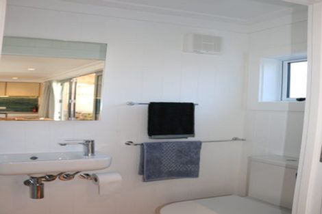 Photo of property in 12 Hall Street, Newtown, Wellington, 6021