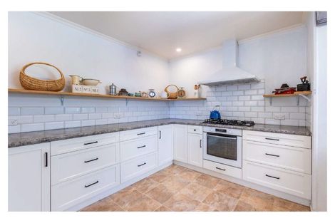 Photo of property in 54 Alfredton Road, Eketahuna, 4900